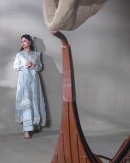 Sajal Ali feet photo 8
