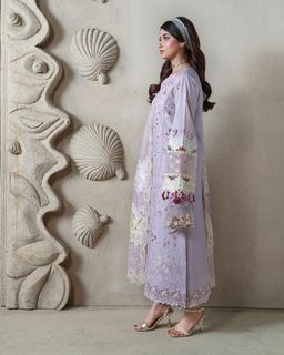 Sajal Ali feet photo 19