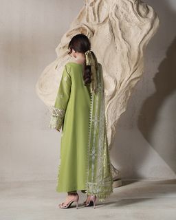 Sajal Ali feet photo 15