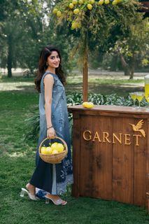 Sajal Ali feet photo 7