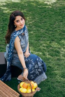 Sajal Ali feet photo 6