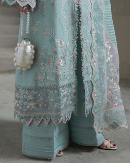 Sajal Ali feet photo 18