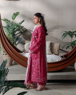 Sajal Ali feet photo 13
