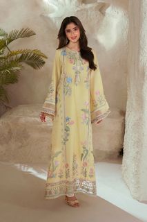 Sajal Ali feet photo 7
