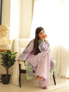 Sajal Ali feet photo 14
