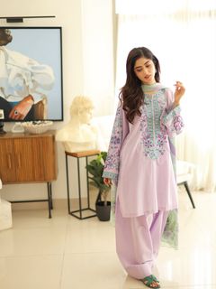 Sajal Ali feet photo 13