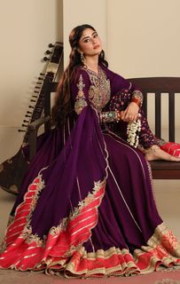 Sajal Ali feet photo 9