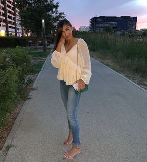 Sakina Karchaoui feet photo 6