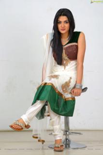 Sakshi Choudhary feet photo 4