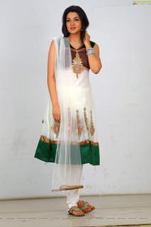 Sakshi Choudhary feet photo 9
