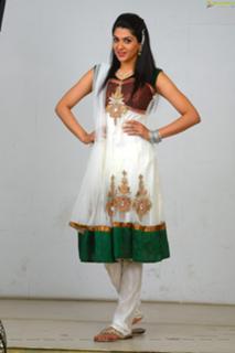 Sakshi Choudhary feet photo 14