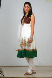 Sakshi Choudhary feet photo 13