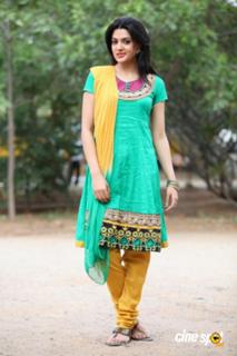 Sakshi Choudhary feet photo 9