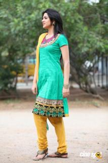 Sakshi Choudhary feet photo 7