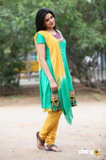 Sakshi Choudhary feet photo 5