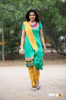 Sakshi Choudhary feet photo 3