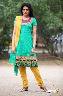 Sakshi Choudhary feet photo 2