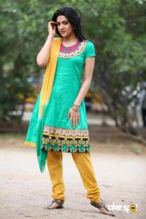Sakshi Choudhary feet photo 20