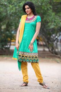 Sakshi Choudhary feet photo 11