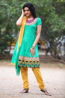 Sakshi Choudhary feet photo 8