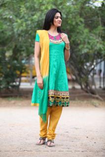 Sakshi Choudhary feet photo 3
