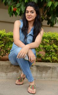 Sakshi Choudhary feet photo 4