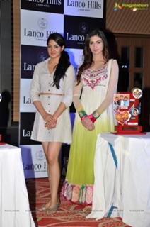 Sakshi Choudhary feet photo 2