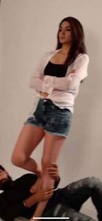 Sakshi Choudhary feet photo 5