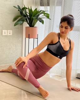 Sakshi Malik feet photo thumbnail