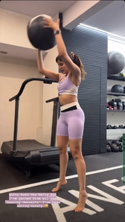 Sakshi Malik feet photo thumbnail