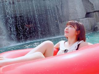 Sakura Miyawaki feet photo thumbnail