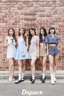 Sakura Miyawaki feet photo thumbnail