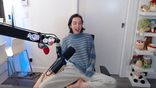 Sakura Shymko feet photo thumbnail