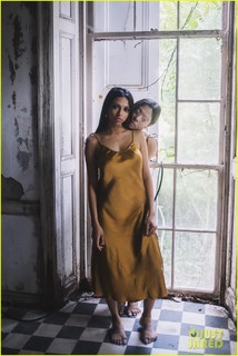 Saleka Shyamalan feet photo 4