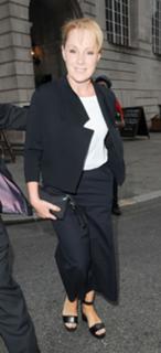 Sally Dynevor feet photo 15