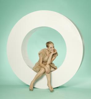 Sally Dynevor feet photo 18