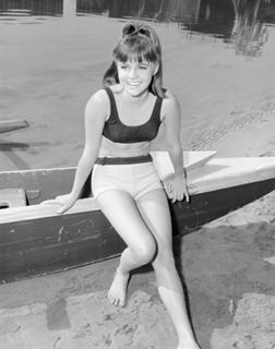 Sally Field feet photo thumbnail