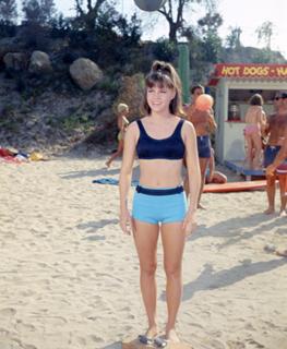 Sally Field feet photo thumbnail