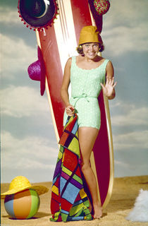 Sally Field feet photo thumbnail
