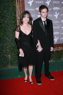 Sally Field feet photo thumbnail