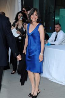 Sally Field feet photo thumbnail