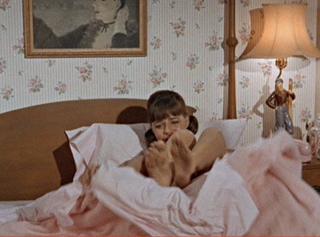 Sally Field feet photo thumbnail