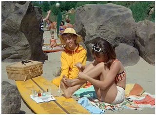 Sally Field feet photo thumbnail