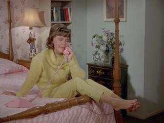 Sally Field feet photo thumbnail