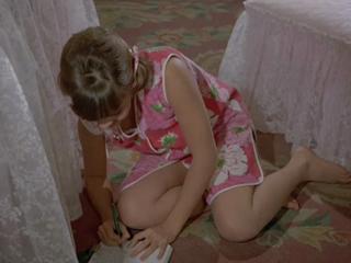 Sally Field feet photo thumbnail