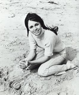 Sally Field feet photo thumbnail