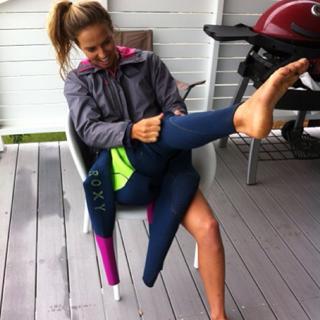 Sally Fitzgibbons feet photo 17