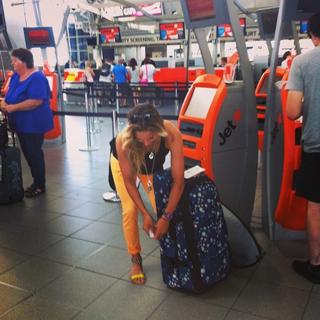 Sally Fitzgibbons feet photo 14