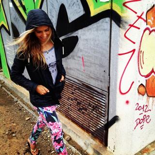 Sally Fitzgibbons feet photo 17