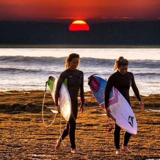 Sally Fitzgibbons feet photo 6
